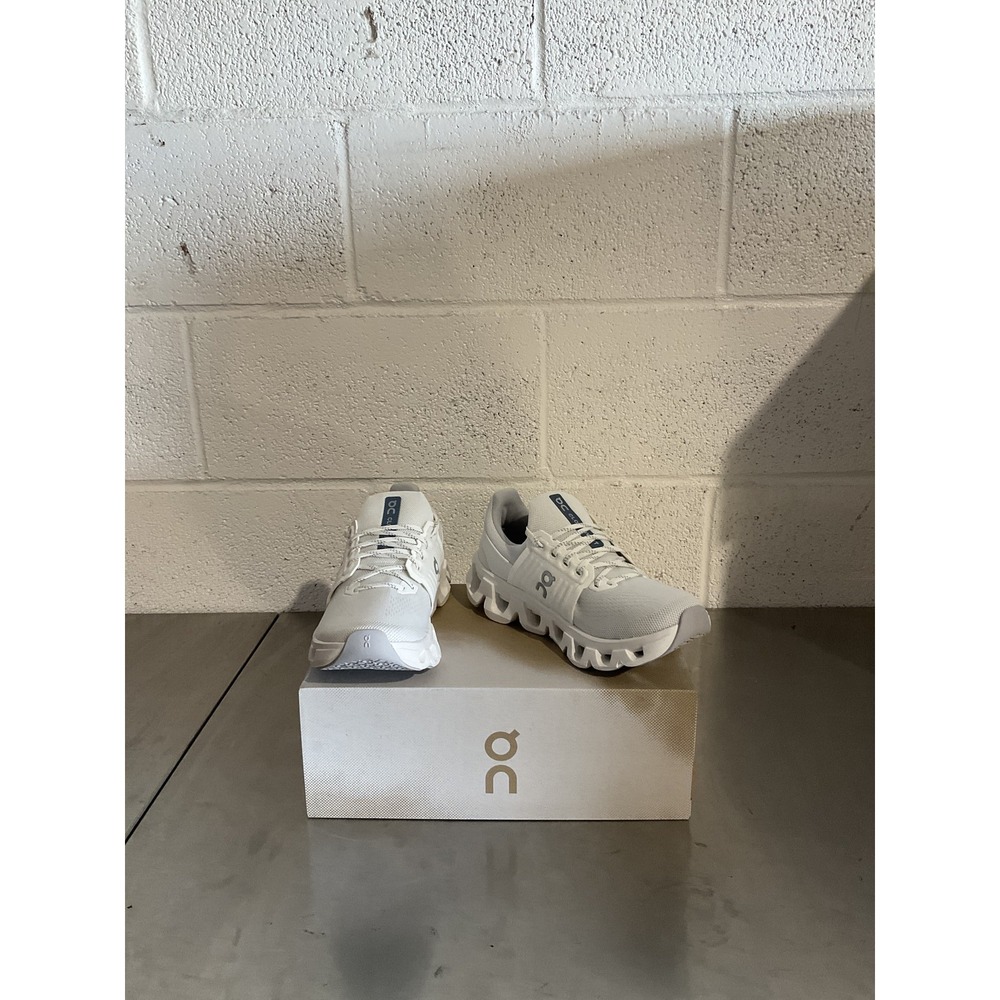 On Cloudswift 4 AD Road Running Shoes Women's Size 6 White/White New Other